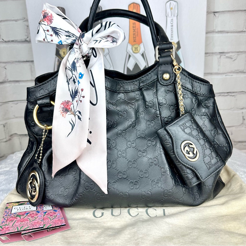 Gucci Black Micro Guccissima Leather Hand Bag And Key Holder Set